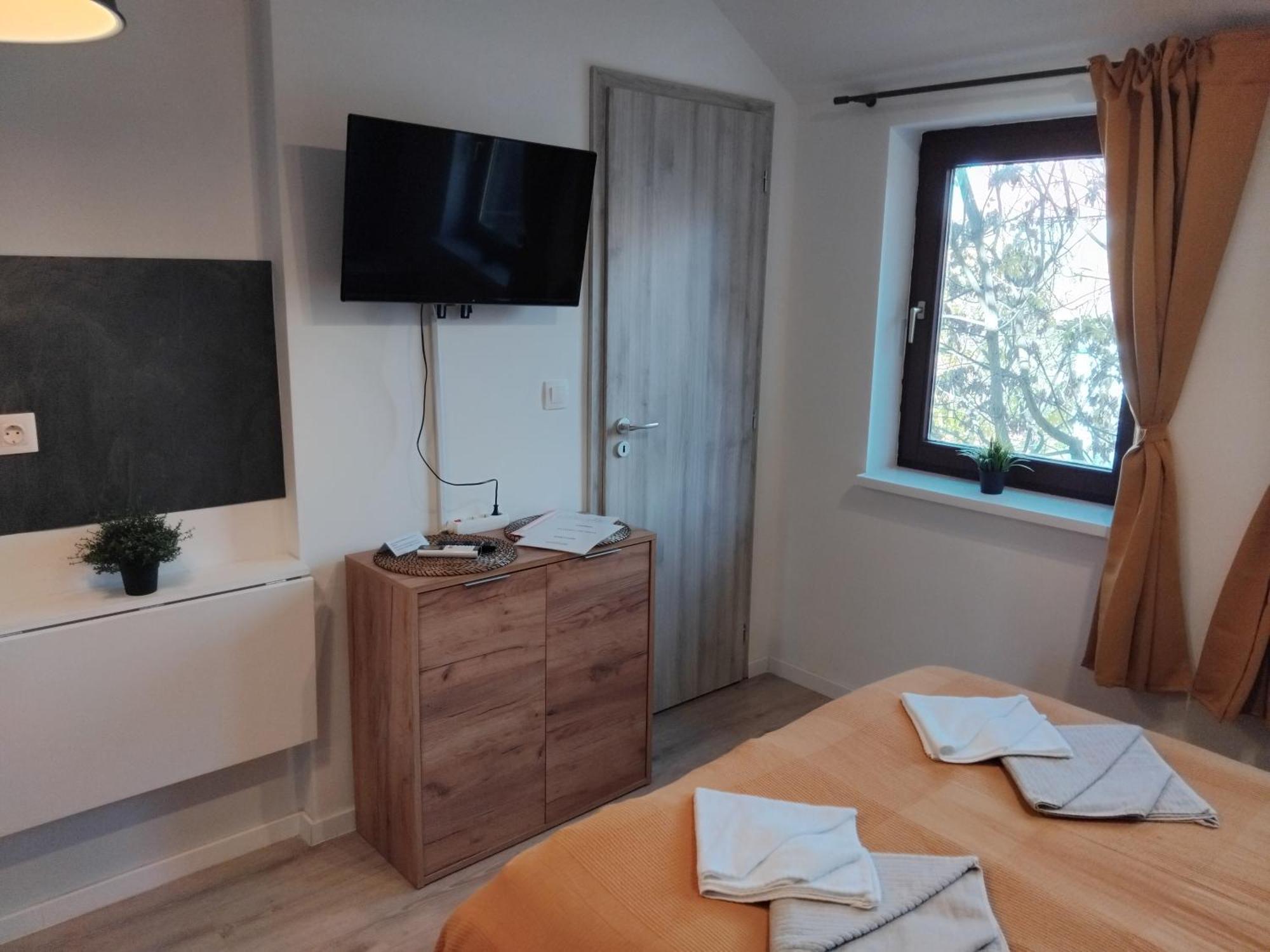 Szent Benedek Apartman Διαμέρισμα Fot Εξωτερικό φωτογραφία