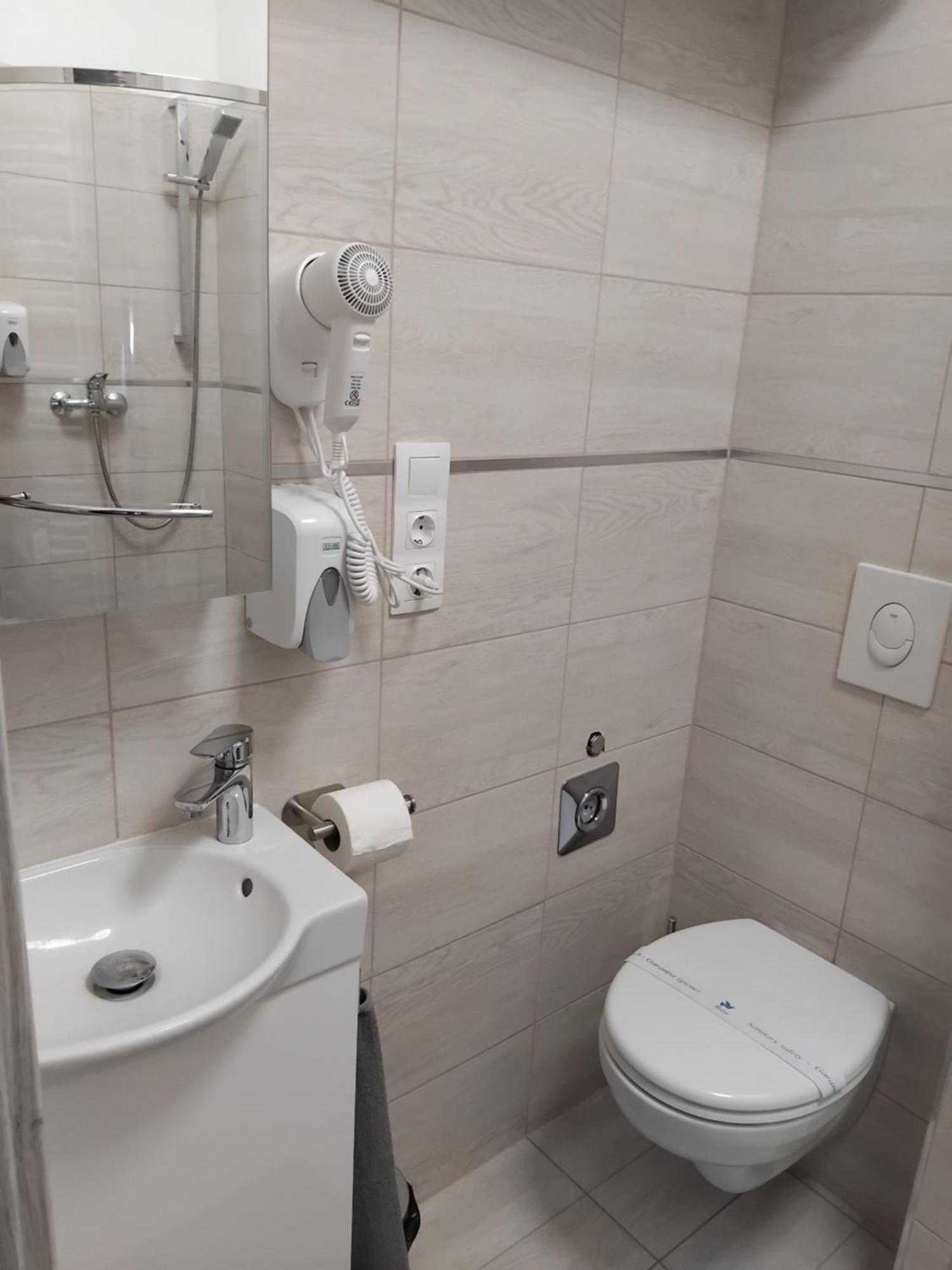 Szent Benedek Apartman Διαμέρισμα Fot Εξωτερικό φωτογραφία
