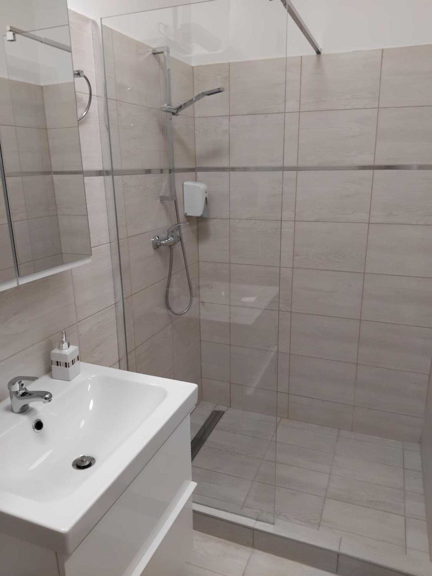 Szent Benedek Apartman Διαμέρισμα Fot Εξωτερικό φωτογραφία